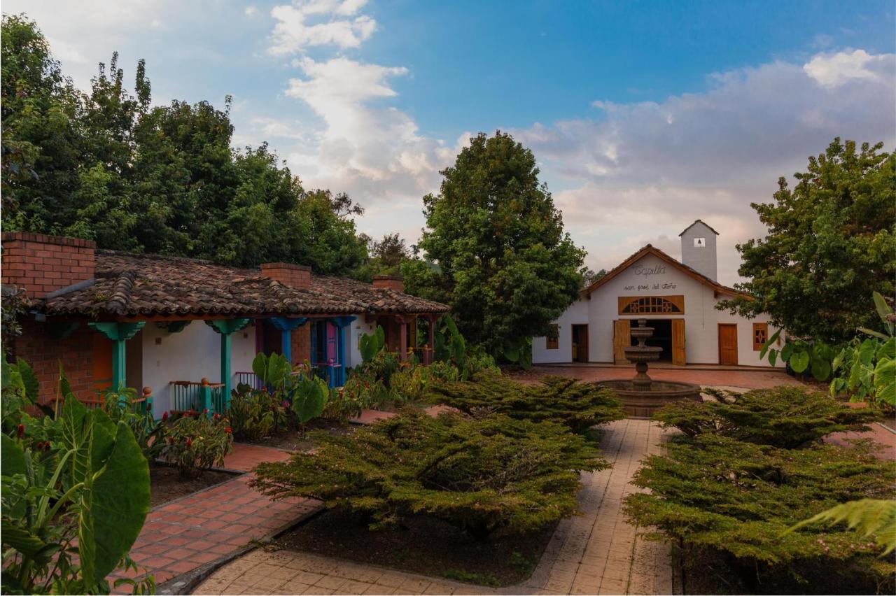 Termales El Otono Hotell La Enea Exteriör bild Hacienda San José de San Miguel